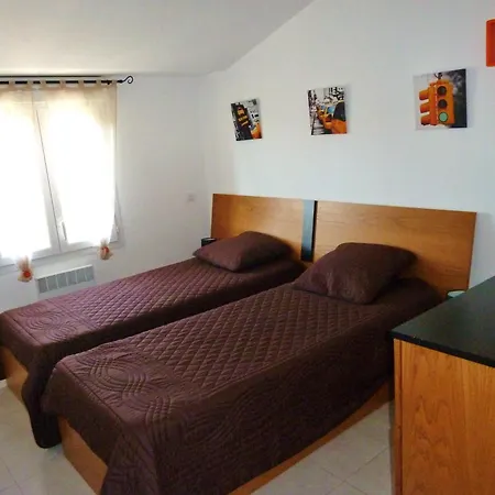 Villa Bord De Mer,3 Chambres, Piscine Chauffee, Climatisee