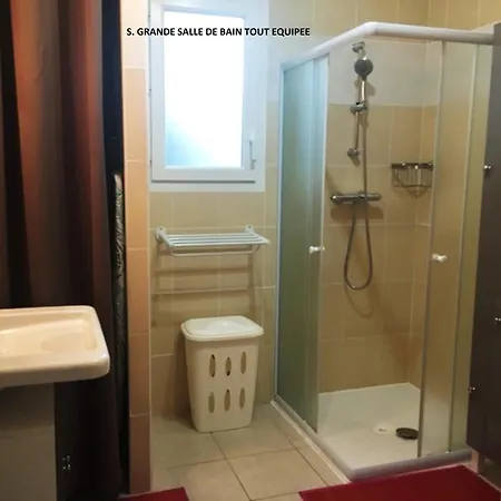 Villa Bord De Mer,3 Chambres, Piscine Chauffee, Climatisee *