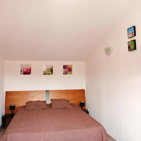 Bord De Mer,3 Chambres, Piscine Chauffee, Climatisee *
